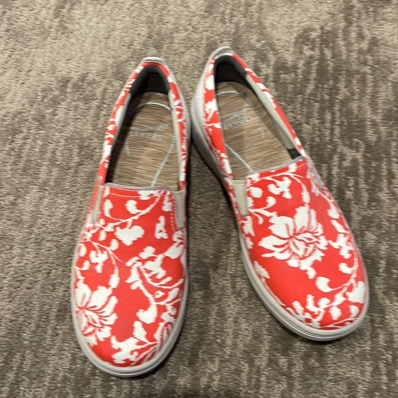 Shoes - Dansko shoes, women’s size 38